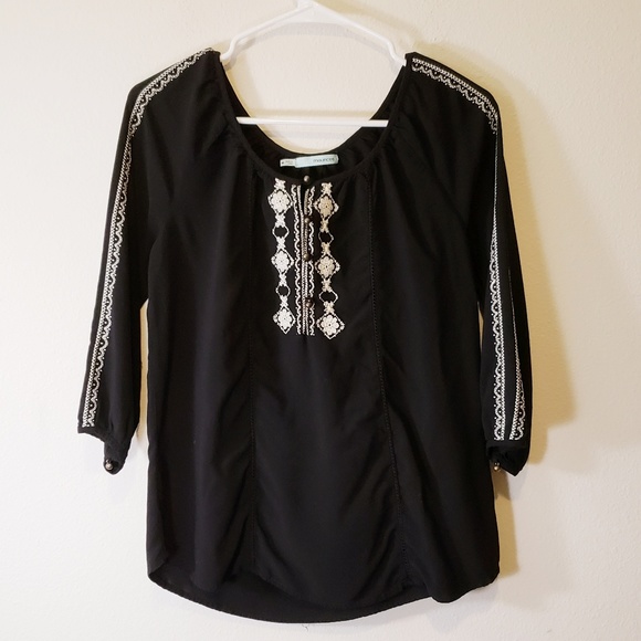 Maurices top blouse shirt black embroidered M - Picture 1 of 7